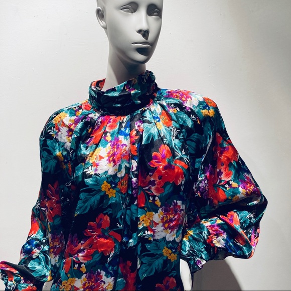 L Vintage flowery blouse M